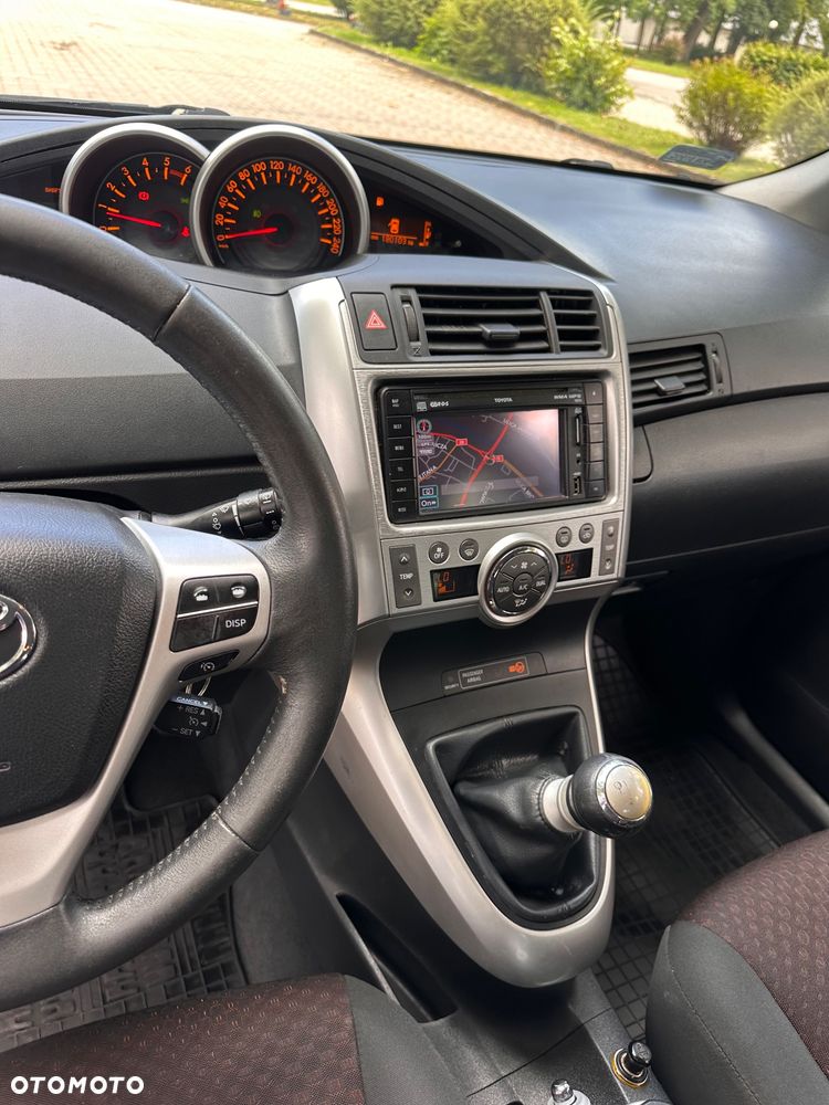 Toyota Verso 2.0 D-4D Executive - 14