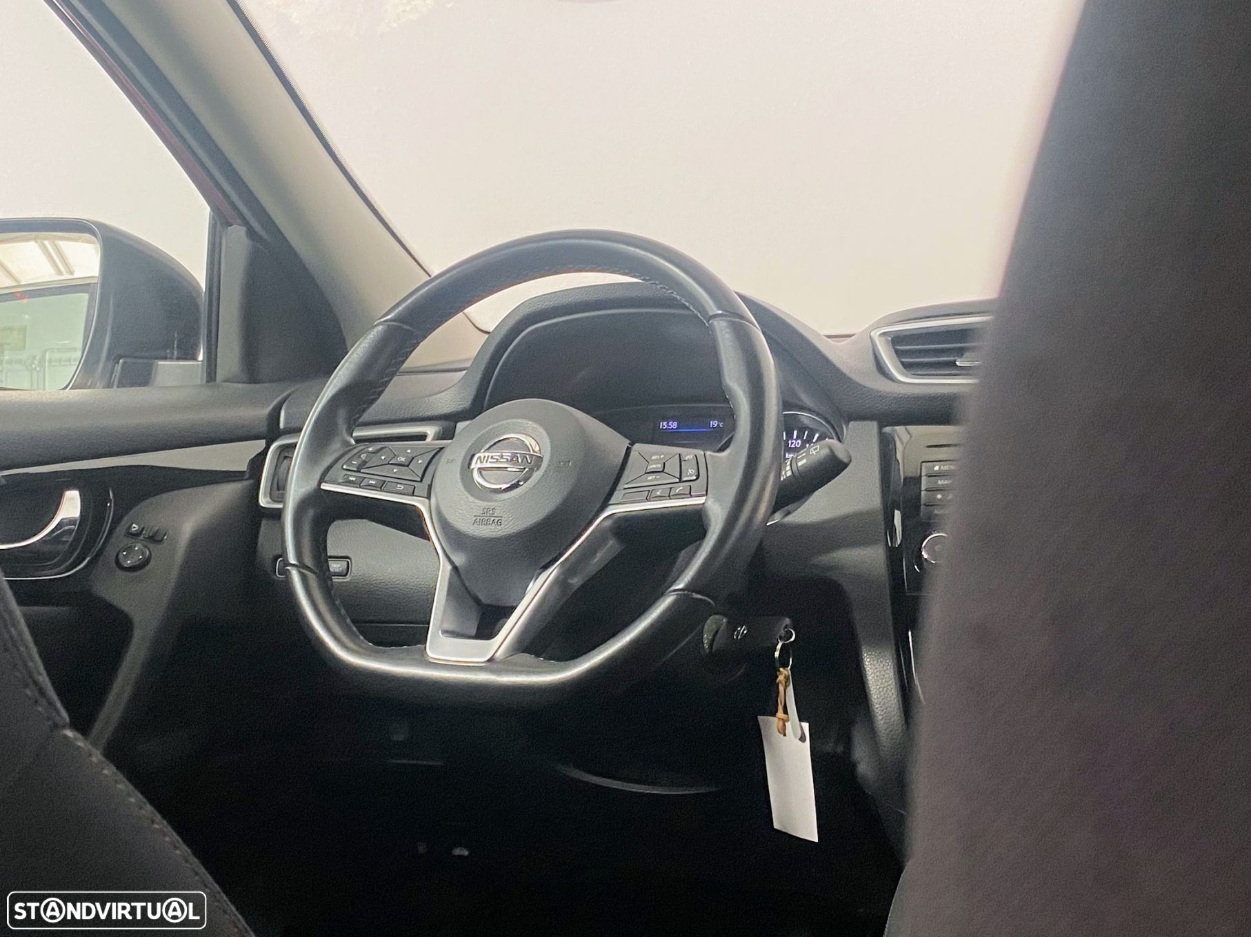 Nissan Qashqai 1.5 dCi N-Connecta DCT - 14
