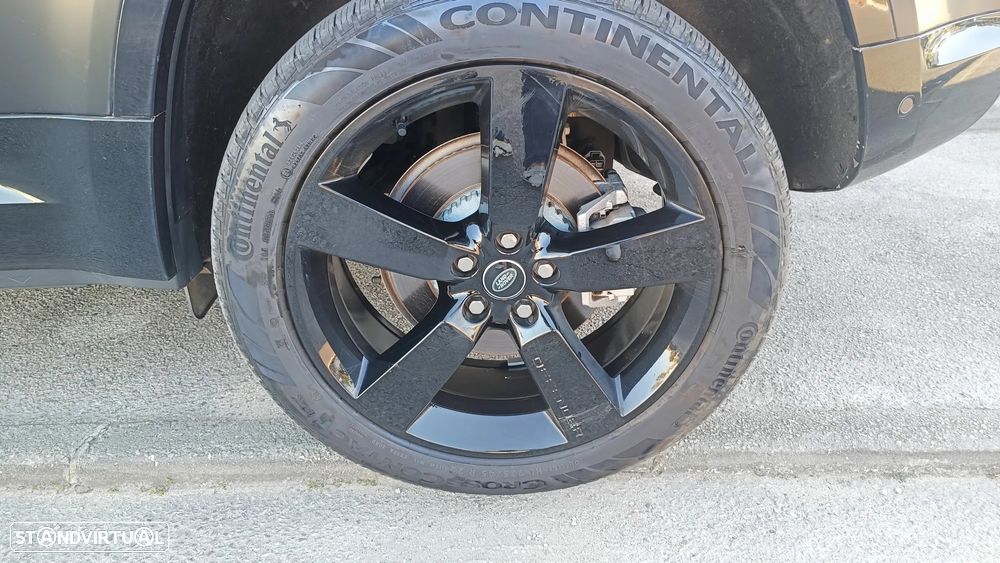 Land Rover Defender 2.0 P300e 110 AWD X-Dynamic SE - 4