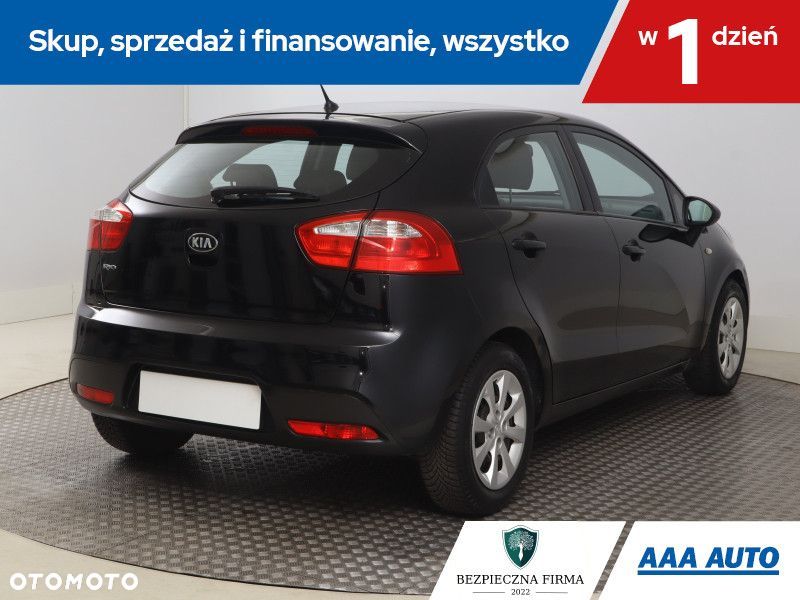 Kia Rio - 7