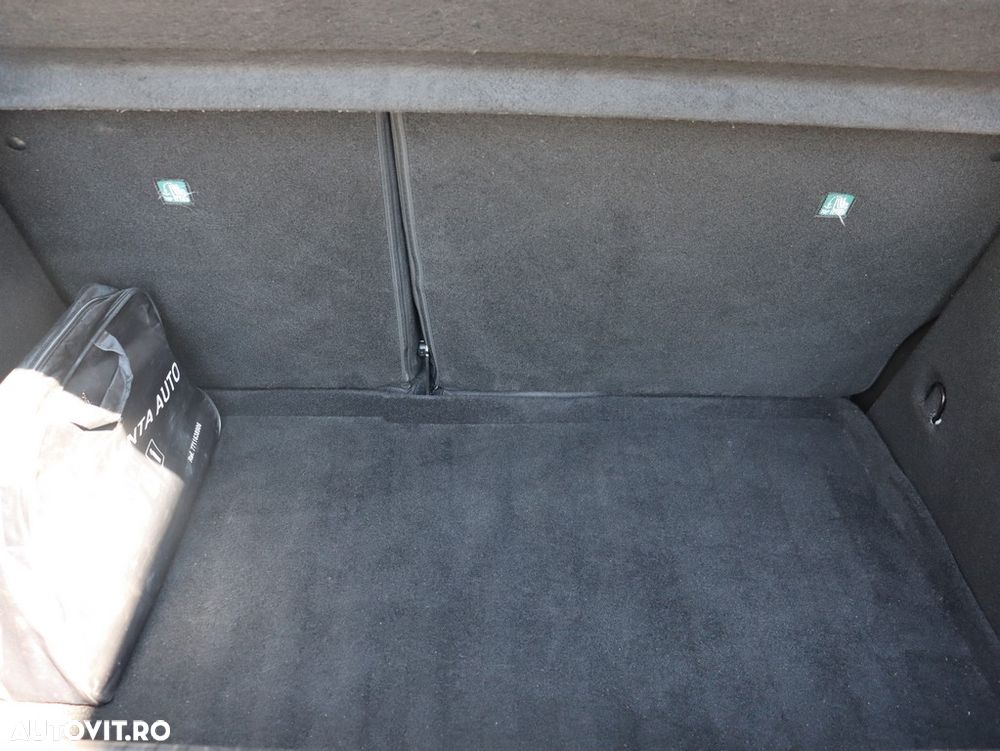 Renault Clio - 22