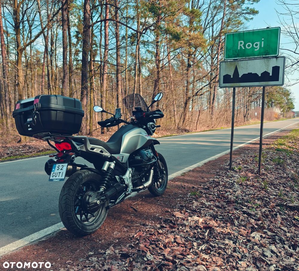Moto Guzzi V85 - 11