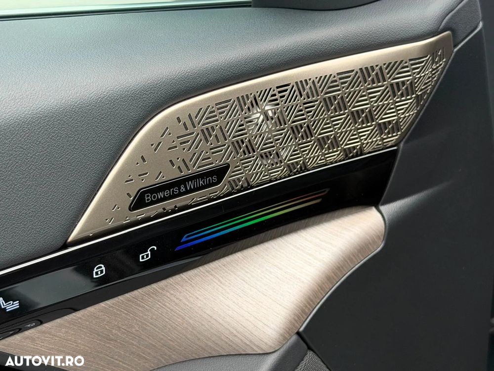 BMW Seria 5 520d xDrive AT MHEV - 9
