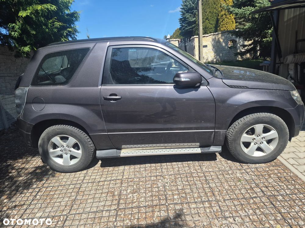 Suzuki Grand Vitara 2011 photo 3