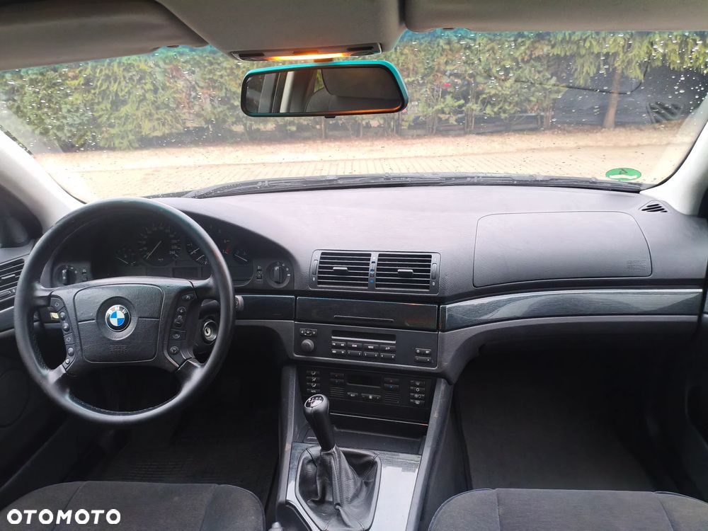 BMW Seria 5 - 23