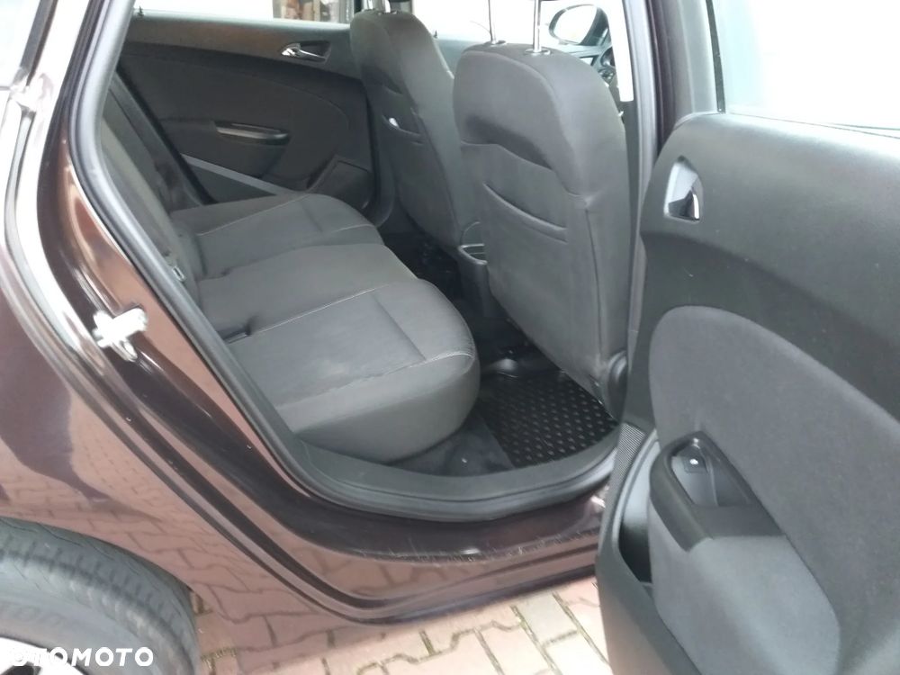 Opel Astra 2.0 CDTI Cosmo S&S - 11