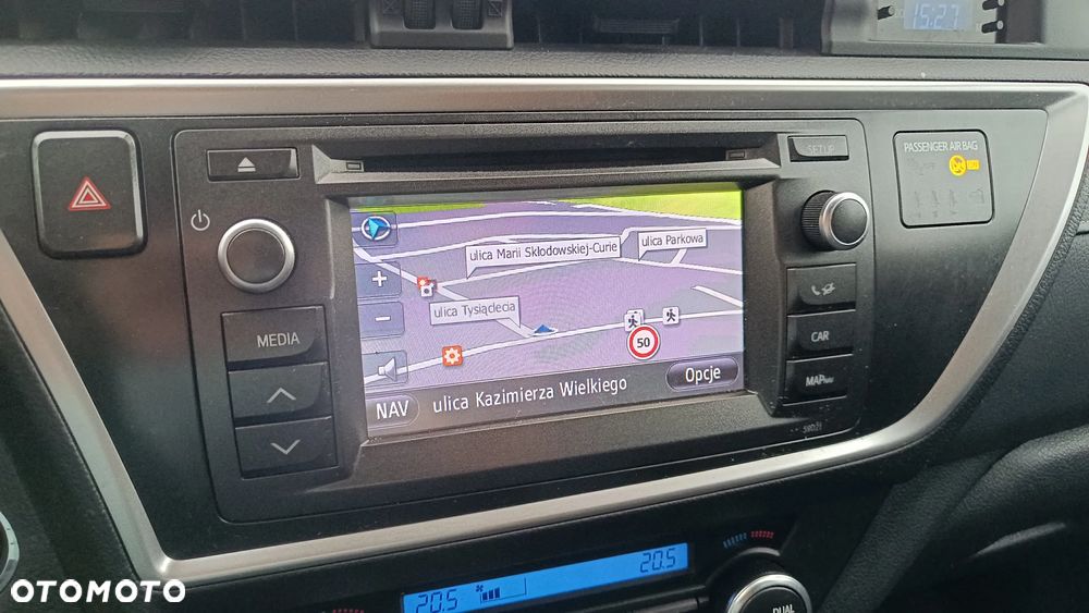 Toyota Auris 2.0 D-4D Premium - 16