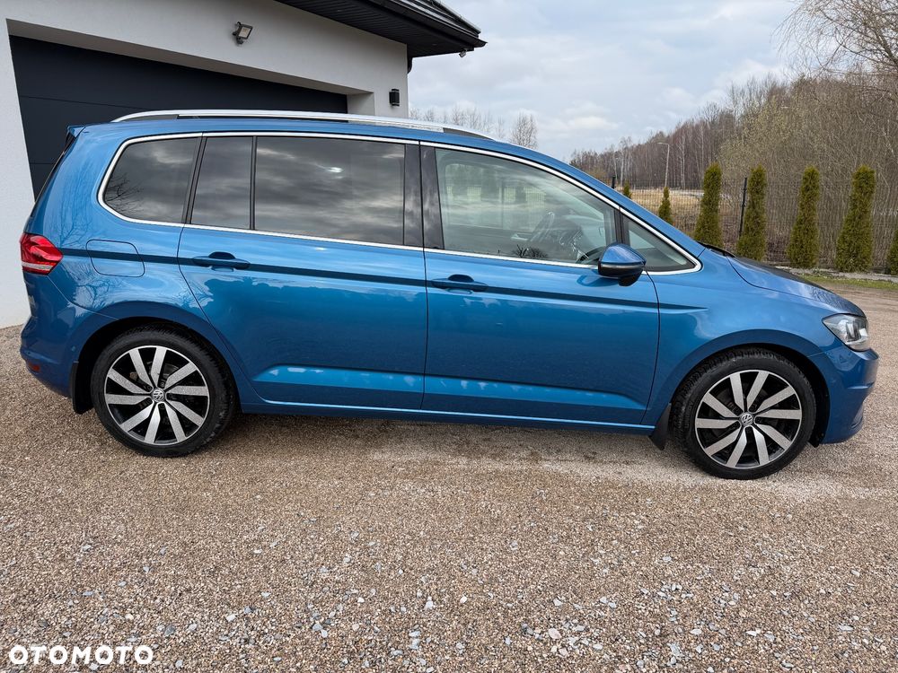 Volkswagen Touran - 19