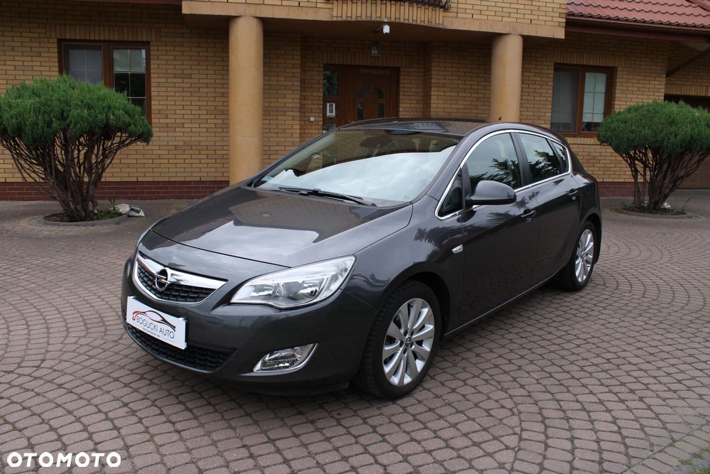 Opel Astra 1.6 Cosmo - 1