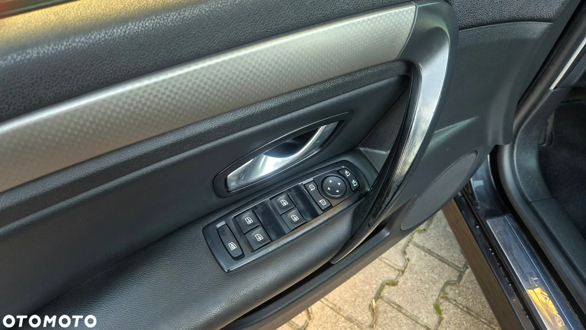 Renault Laguna Grandtour 2.0 dCi FAP Exception - 13