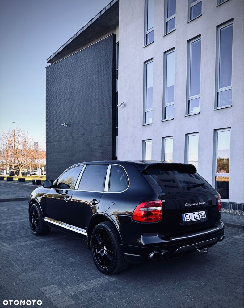 Porsche Cayenne - 5