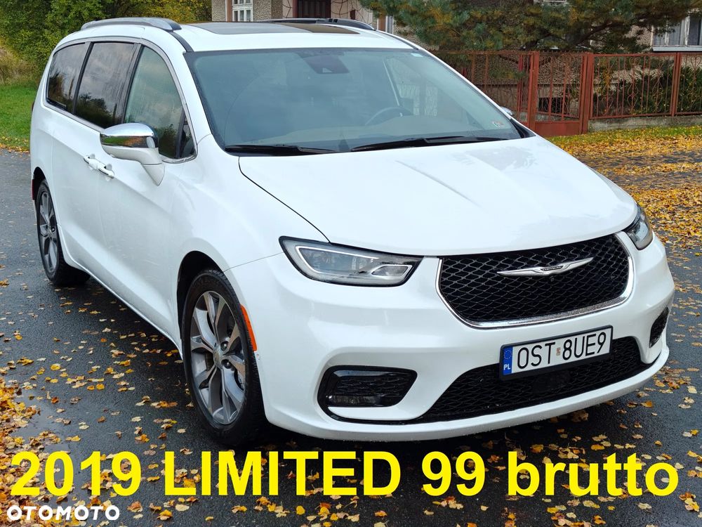 Chrysler Pacifica - 4