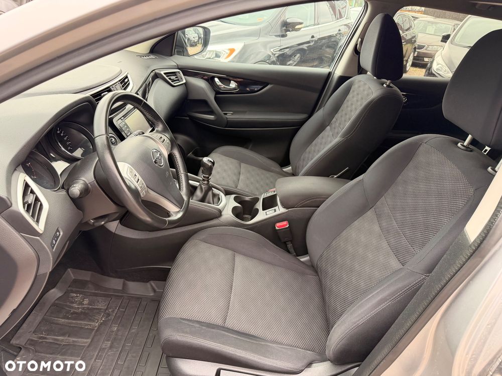 Nissan Qashqai 1.5 dCi Visia - 7