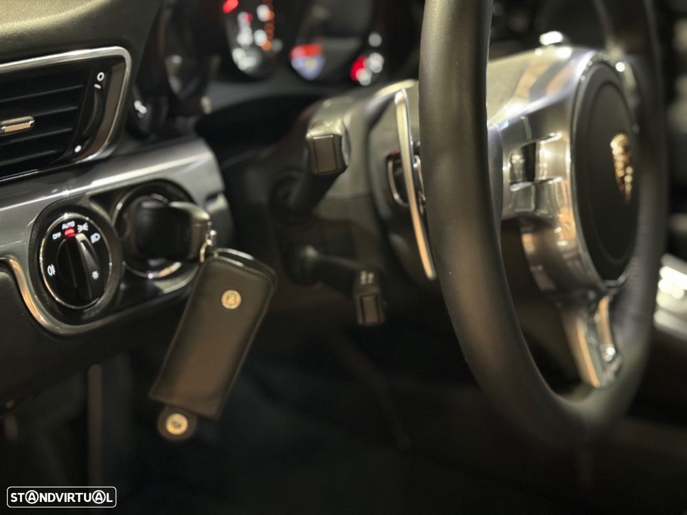 Porsche 911 (991) Carrera 2 S PDK - 11