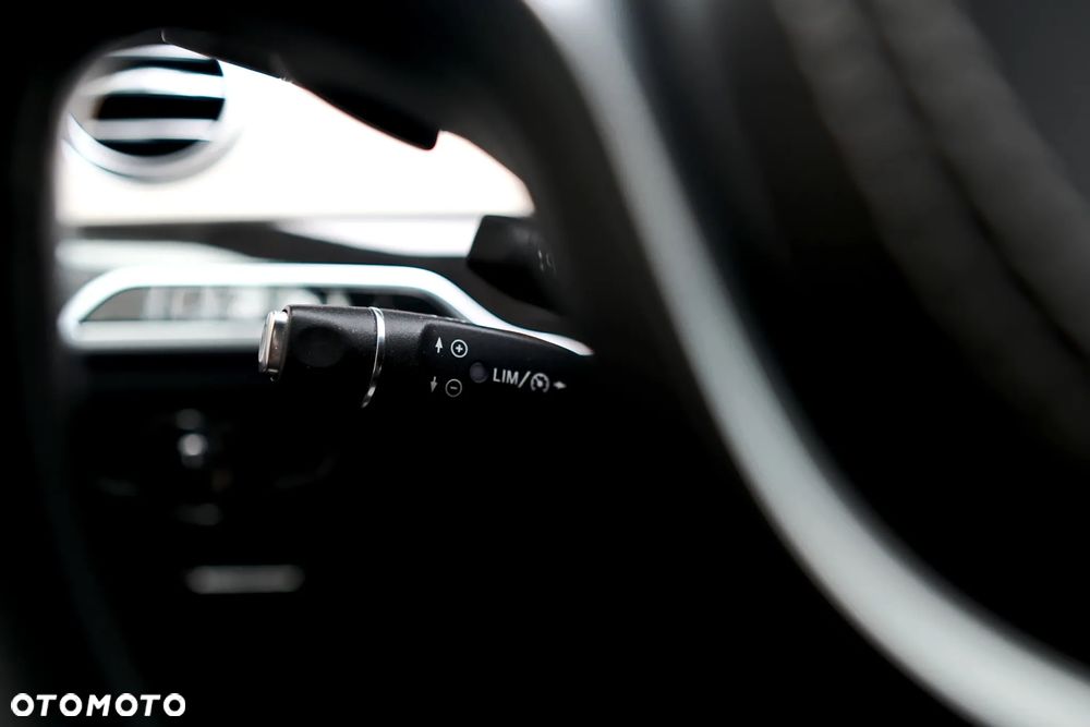 Mercedes-Benz Klasa S 500 4-Matic L 7G-TRONIC - 35