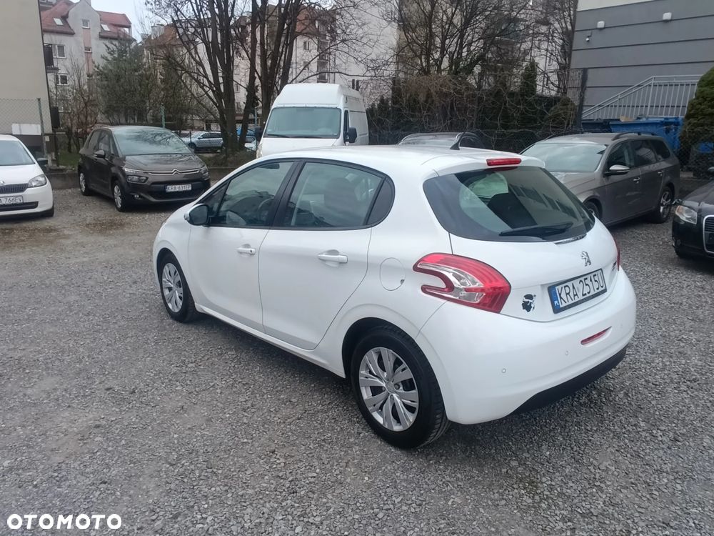 Peugeot 208 1.6 e-HDi Allure STT - 3