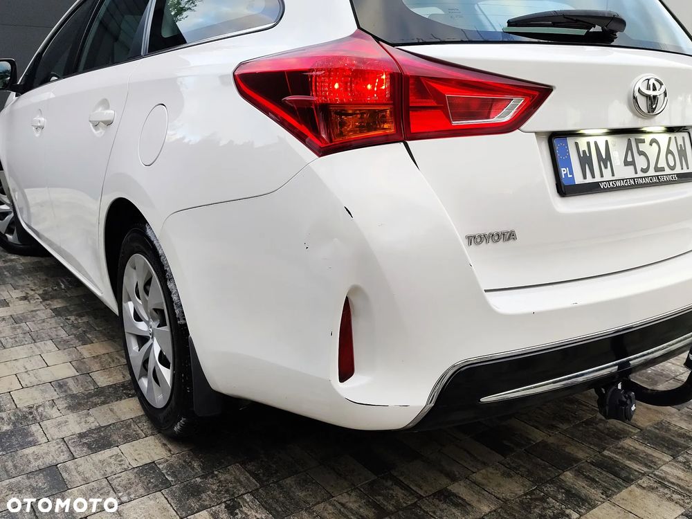 Toyota Auris - 22