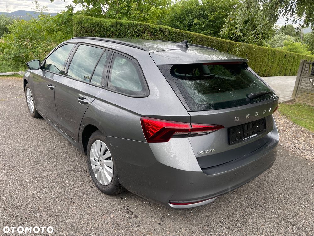 Skoda Octavia 1.5 TSI ACT Style - 8