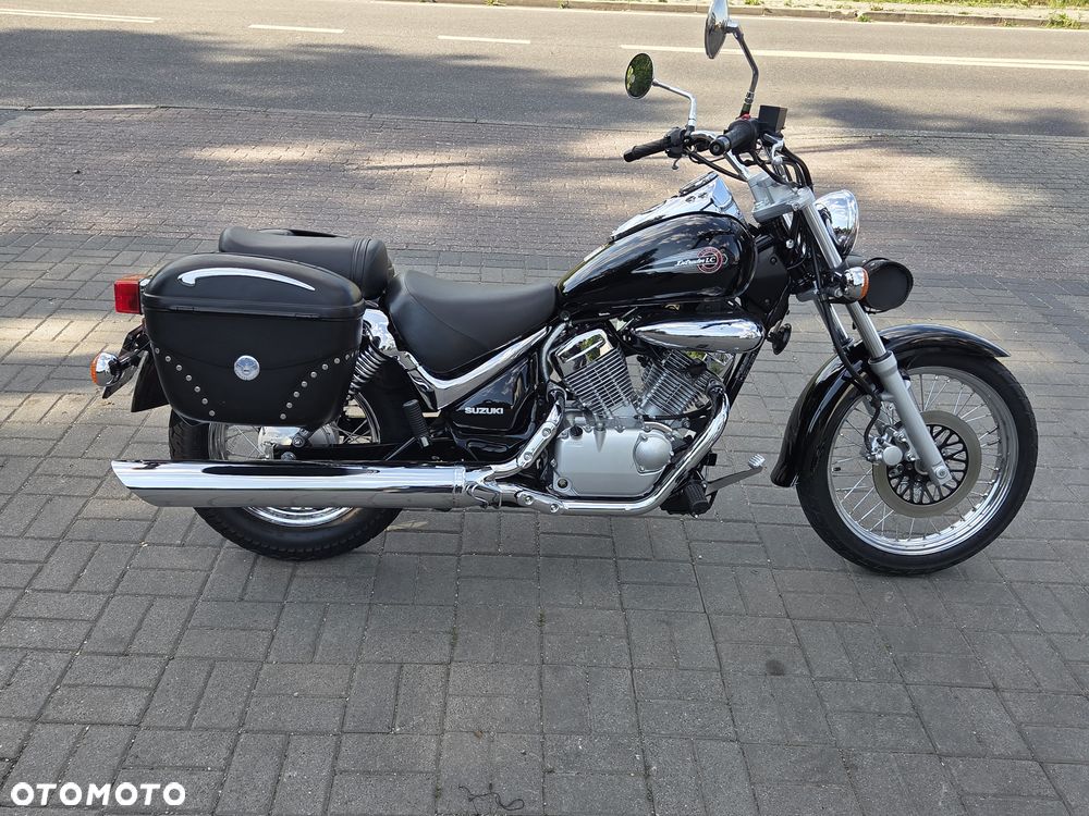 Suzuki Intruder - 21