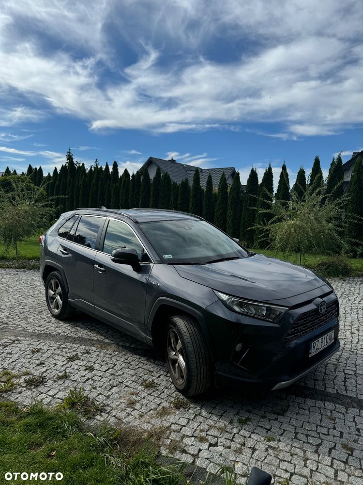 Toyota RAV4 - 2