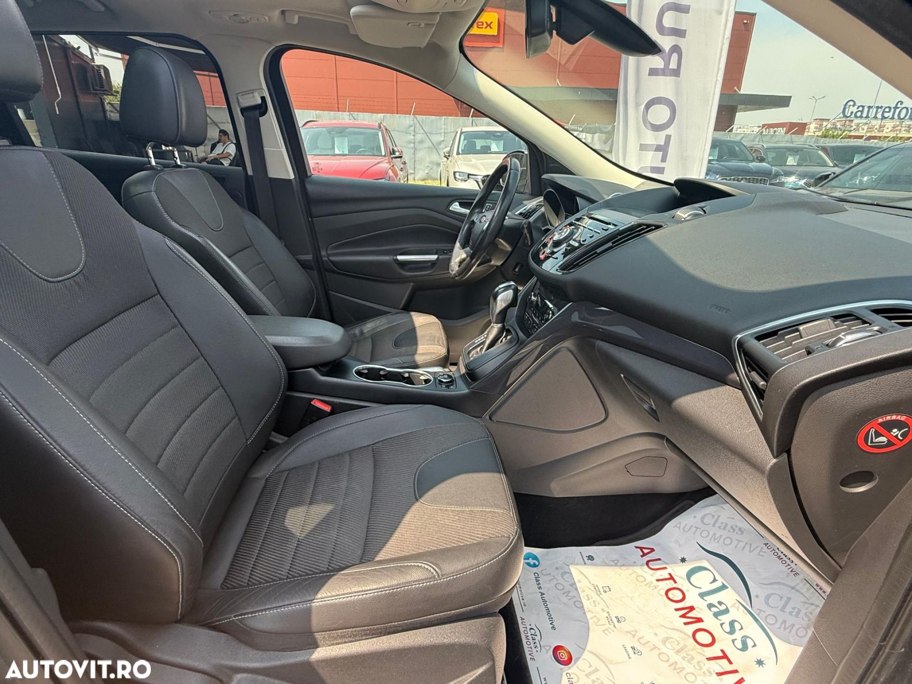 Ford Kuga 1.6 EcoBoost Aut. 4WD Titanium - 22