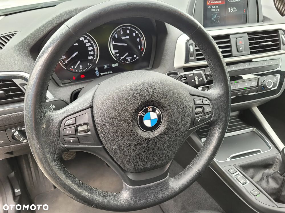 BMW Seria 1 118i - 10