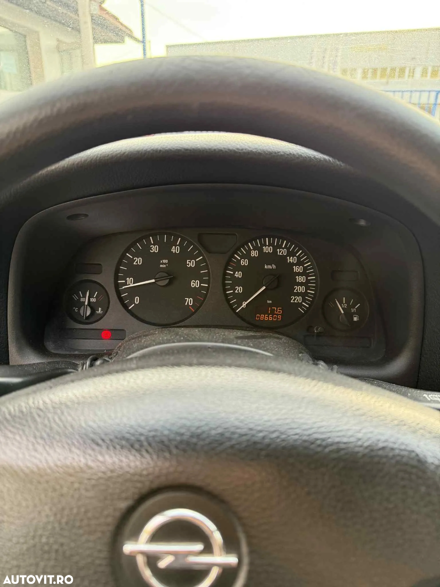 Opel Astra Classic 1.6i - 14