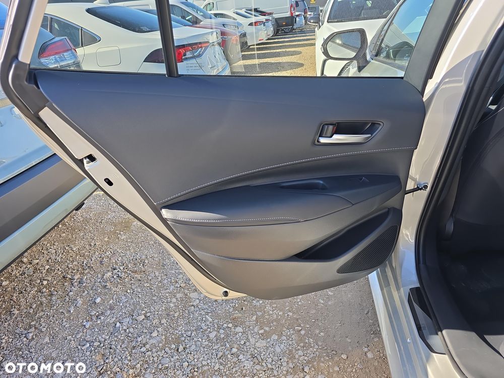 Toyota Corolla 1.8 Hybrid Style - 12