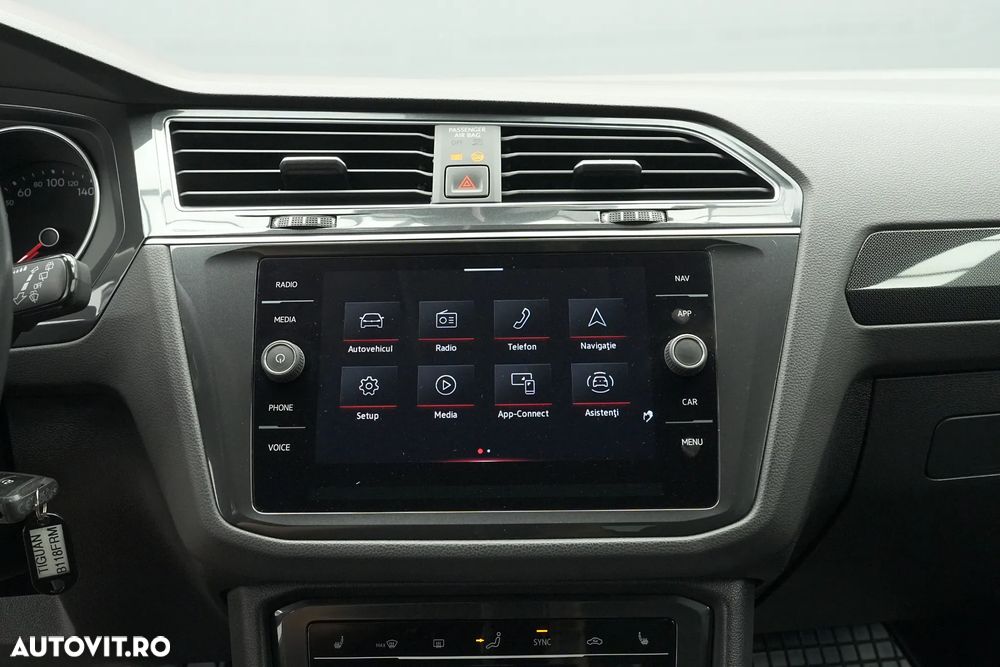 Volkswagen Tiguan 2.0 TDI 4Mot DSG Elegance - 21