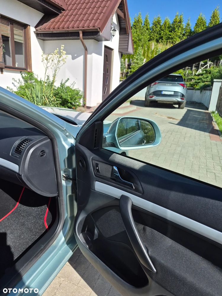 Skoda Octavia 1.6 TDI DPF Ambition - 7