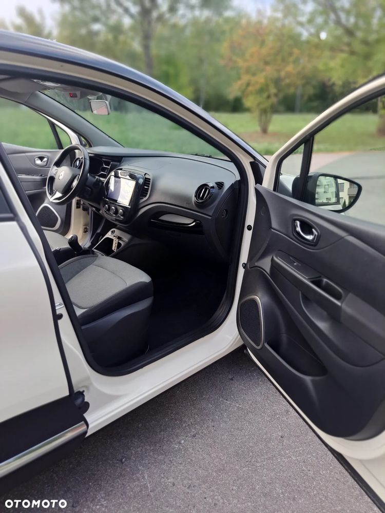 Renault Captur 0.9 Energy TCe Helly Hansen - 9