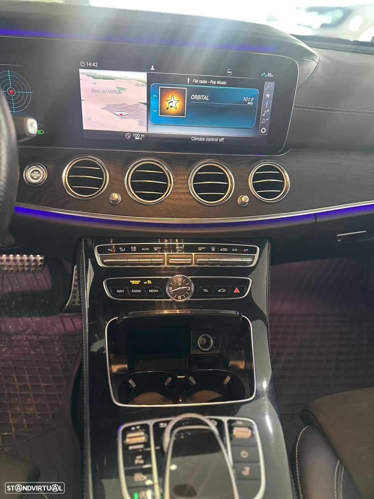 Mercedes-Benz E 220 d 4Matic 9G-TRONIC - 11