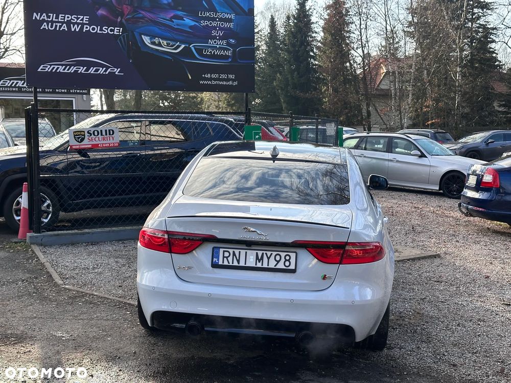 Jaguar XF S - 9