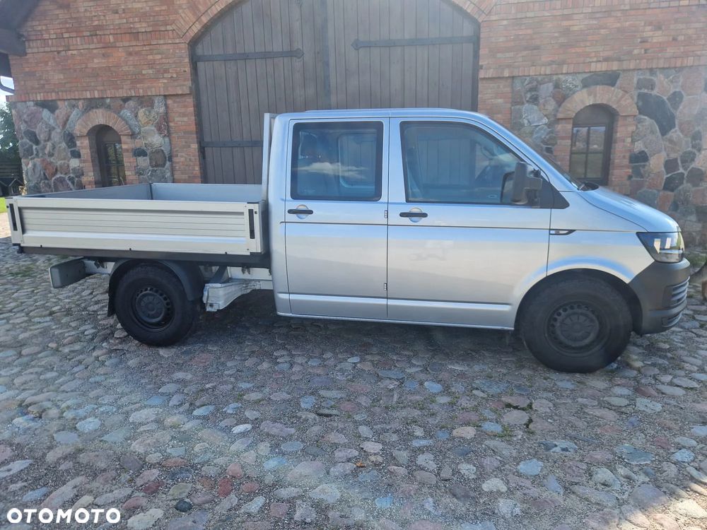 Volkswagen Transporter - 1