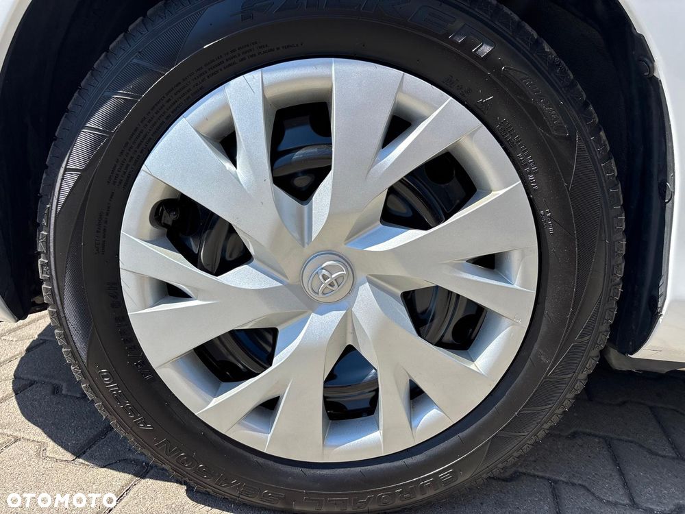 Toyota Yaris Hybrid 100 Premium - 24