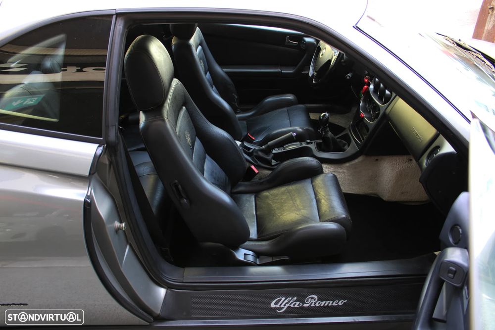 Alfa Romeo GTV 2.0 V6 TB - 7