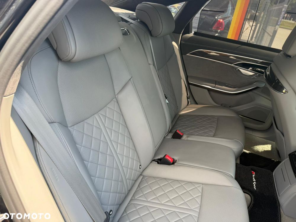 Audi S8 TFSI mHEV Quattro Tiptr - 35