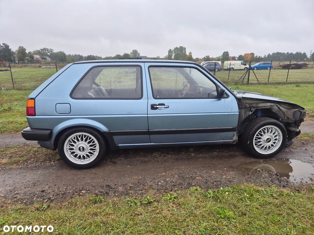 Volkswagen Golf 1.8 GL - 3