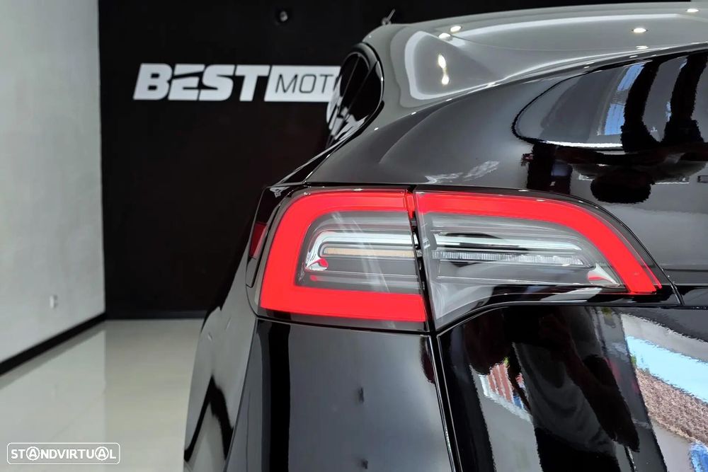 Tesla Model Y RWD - 37