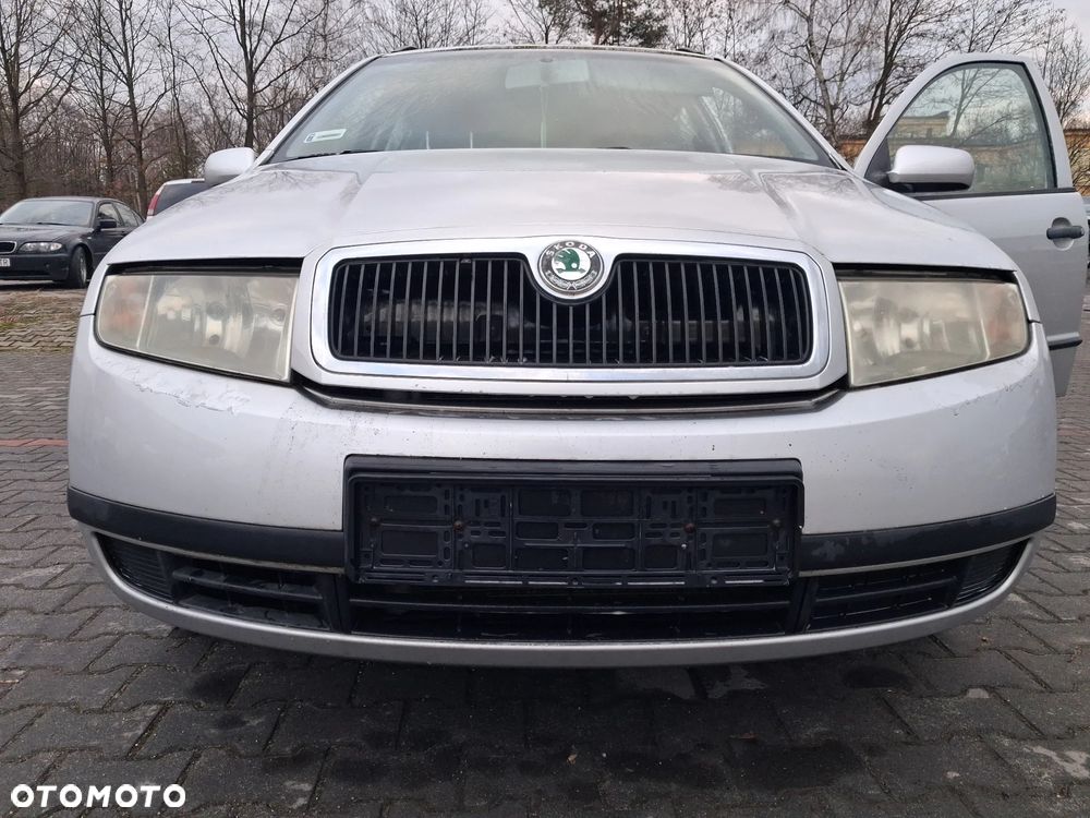 Skoda Fabia 1 1 Kombi 99-08 silnik 1.4 16v BKY skrzynia biegów GRZ klapa drzwi lusterko błotnik 2102 srebrny szyba alternator pompa sterownik maglownica rozrusznik cewka kolektor tłumik wydech belka sanki tapicerka mechanizm lampa reflektor chłodnica przewód wąż panel sterownik stacyjka lewarek konsola wiązka przewód zamek zwrotnica zacisk osłona obudowa podstawa radio przełącznik przepustnica przepływomierz czujnik NA CZĘŚCI WSZYSTKIE CZĘŚCI - 10