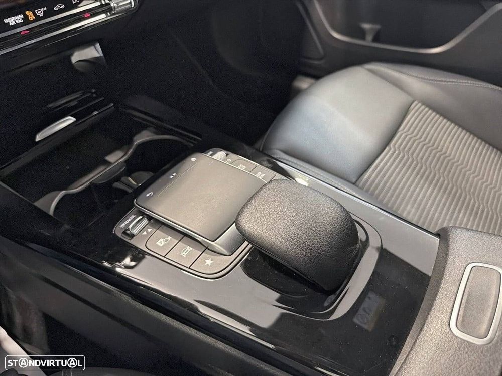 Mercedes-Benz A 250 e — fotografia 20