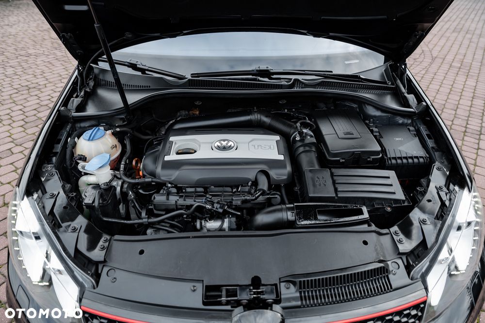 Volkswagen Golf 2.0 GTI - 37