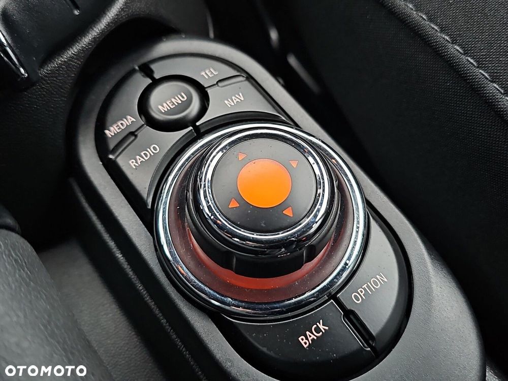 MINI Cooper Standard - 22