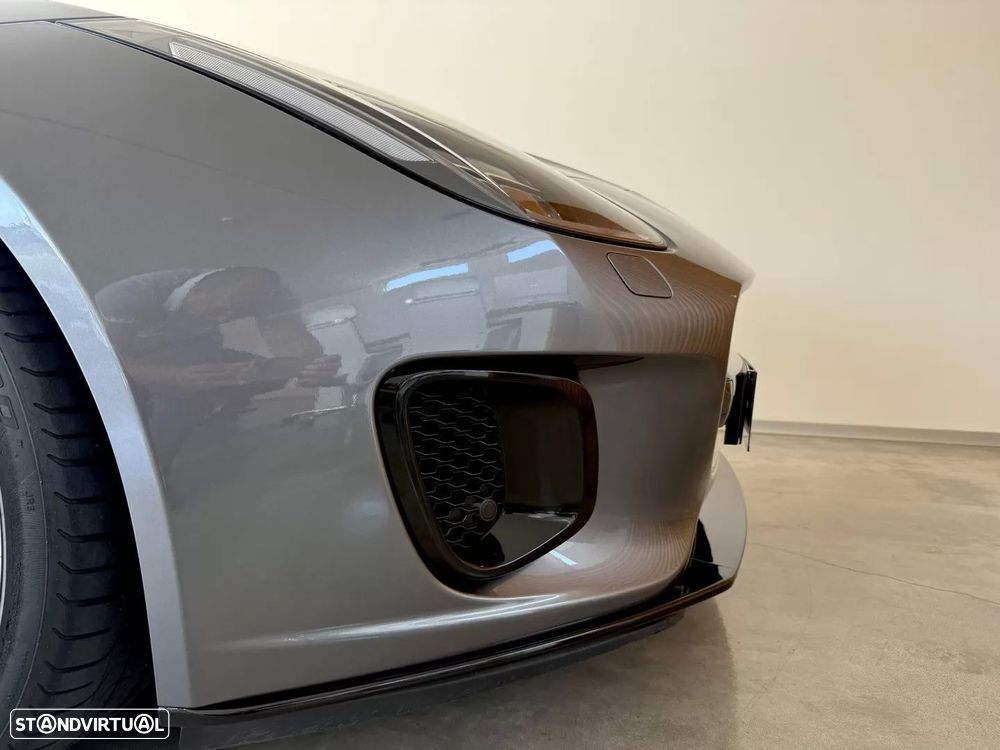 Jaguar F-Type 2.0 i4 R-Dynamic Black - 46