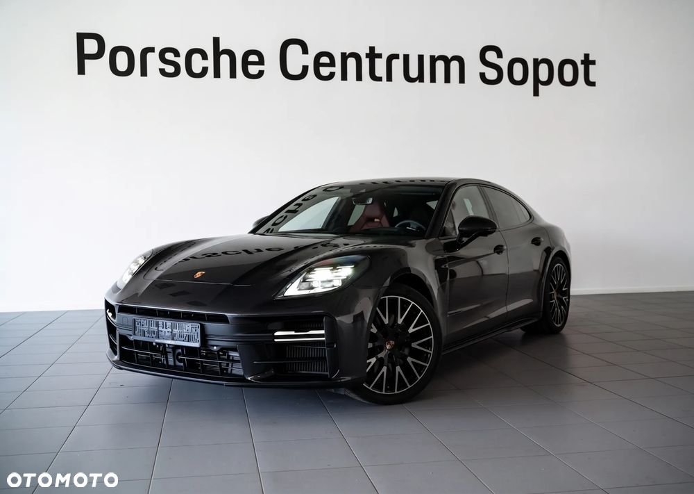 Porsche Panamera 4