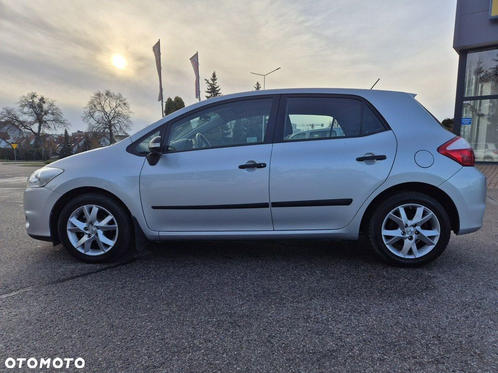Toyota Auris 1.6 Comfort - 4