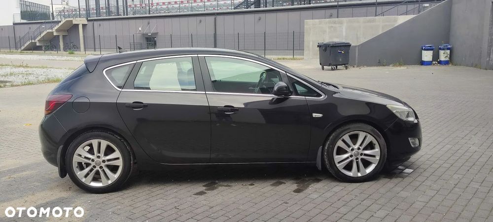 Opel Astra 1.7 CDTI DPF Cosmo - 18