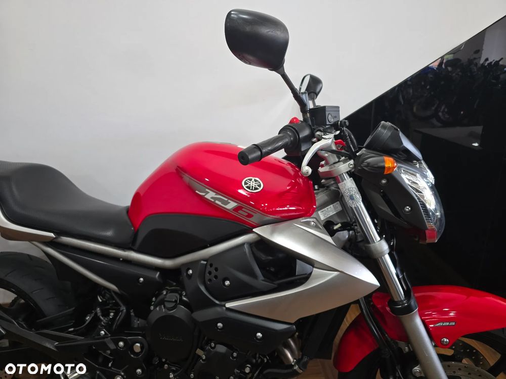 Yamaha XJ - 8