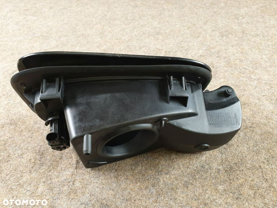 JEEP COMPASS 1.4T od 2018 roku . Klapka Wlewu Paliwa - 3