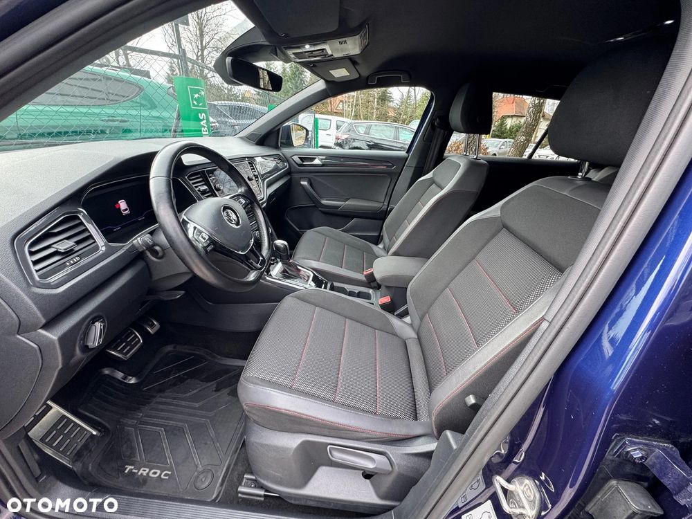 Volkswagen T-Roc - 10
